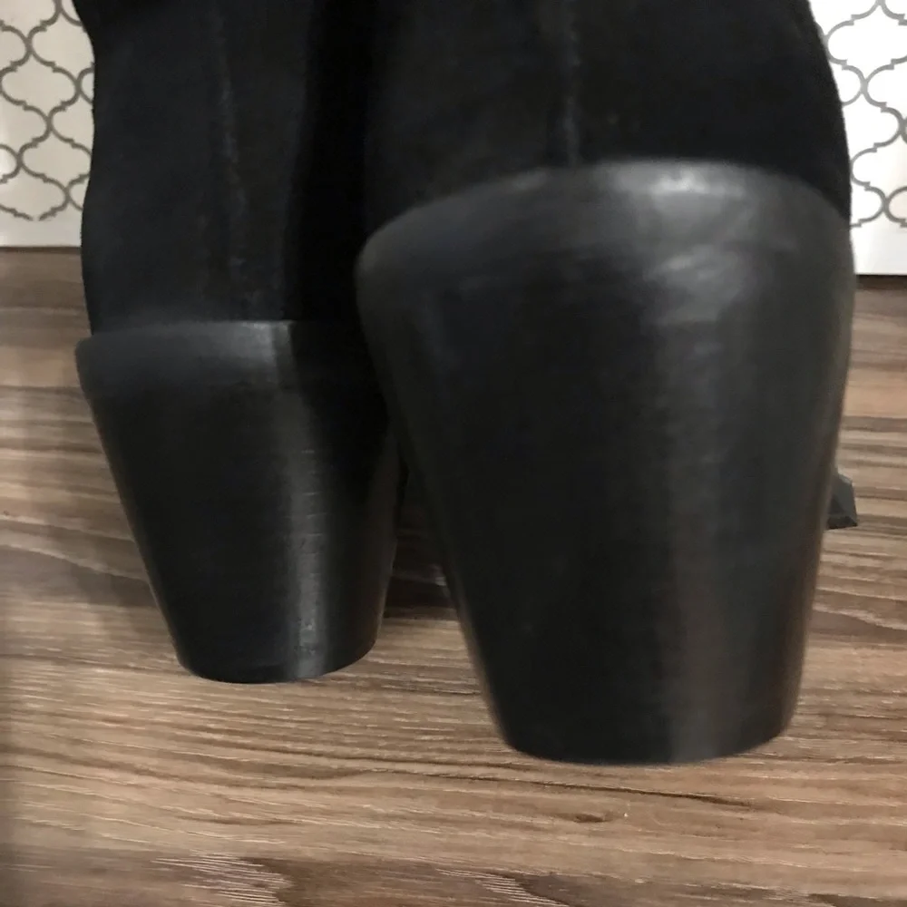 NWOT NA-KD Suede Cowboy Boots Size 8.5